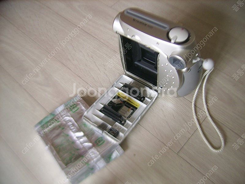 인스탁스 폴라로이드 카메라 후지필림 FUJIFILM I...--4