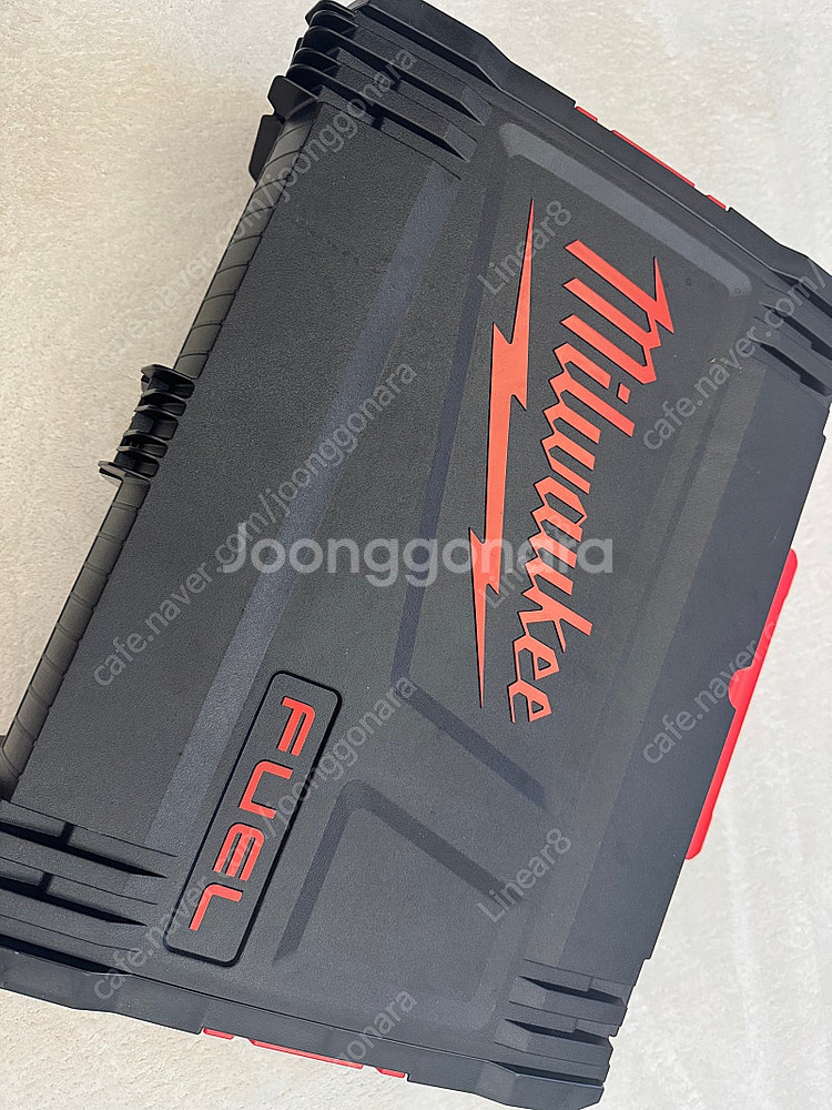 밀워키 M18 FUEL 임팩렌치 팝니다--0