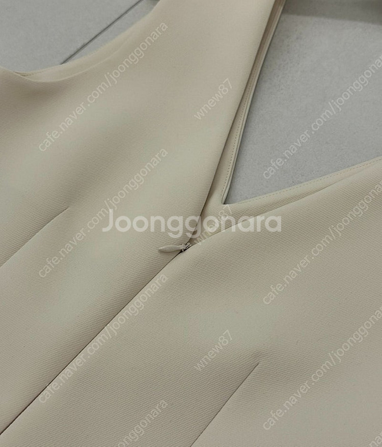 Recto 렉토 딥 브이넥 원피스 S(1회 착용)--1