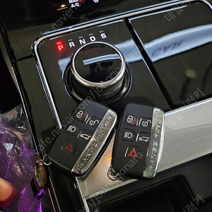 [판매] 랜드로버 SUV 레인지로버 벨라, 디스커버리 스포츠 모든연식 스마트키 올키 분실시 긴급 키복사, 신품키 2개 제작 스페어키 예비키 여분키로 신형 스마트키 추가 구매 가능