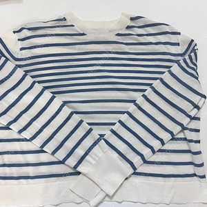 더캐시미어 스트라이프 여름 니트(85사이즈)