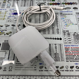 노트북 아답터 NP900X3A 19V 2.37A 팝니다. 택포