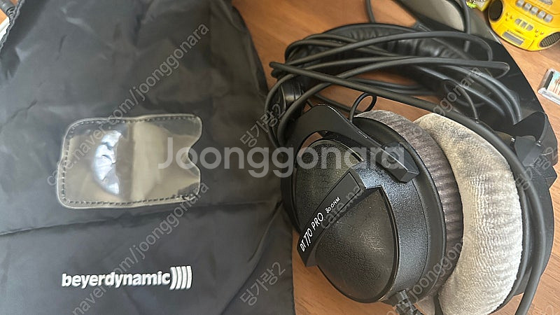 베이어다이나믹 DT770 PRO 80옴 헤드폰입니다--0