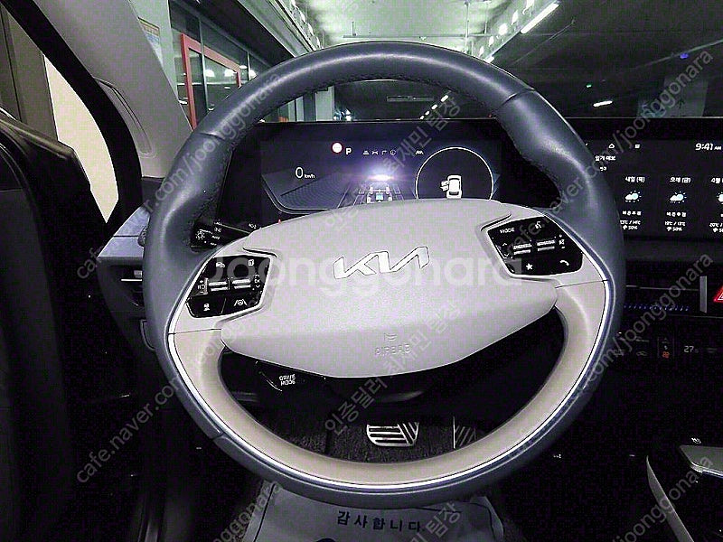 EV6 중고 EV6 중고차 회색 2022년식 18,300km 롱레인지 AWD 어스 싼 중고차--8