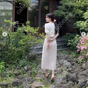 레이지코너 디엔느 미디 스커트 (라이트베이지,핑크,스카이블루,네이비)