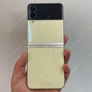 86142(울산중고폰) 갤럭시Z플립3 크림 256GB 판매합니다 21만원 텔레그램OK