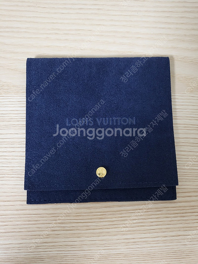 정품) 새상품 페레가모 루이비통 구찌 샤넬 파우치--5