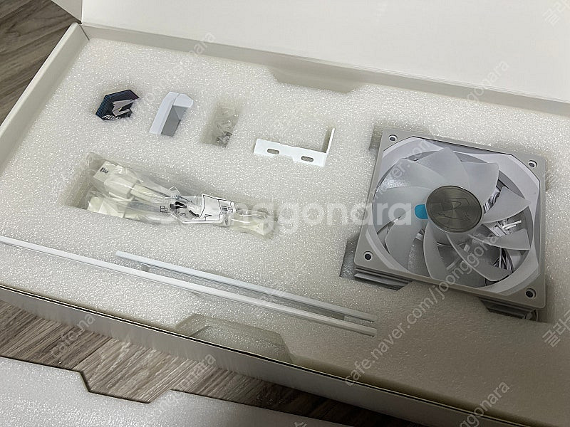 지포스 RTX5080 어로스 마스터 ICE(어마 아이스...--2