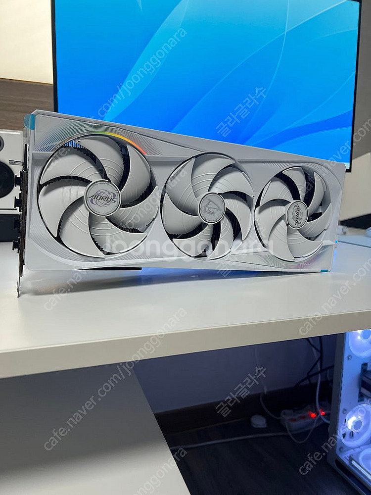 지포스 RTX5080 어로스 마스터 ICE(어마 아이스...--0
