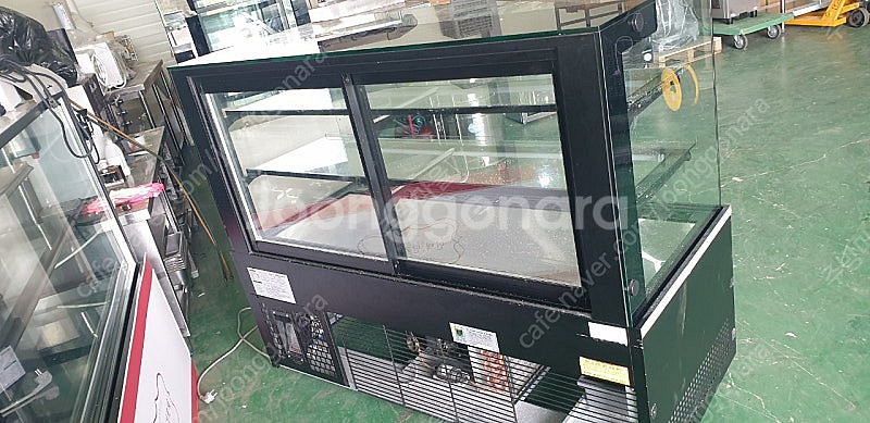 세경냉동1500제과쇼케이스블랙뒷문3단사각LED판매합니다--3
