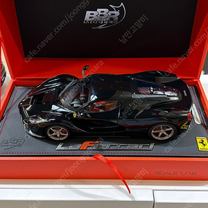 1/18 BBR 라페라리 블랙/블랙 루프 베이스