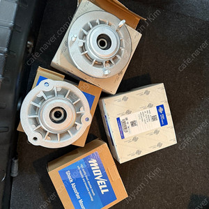 BMW F10 쇼바마운트 한대분