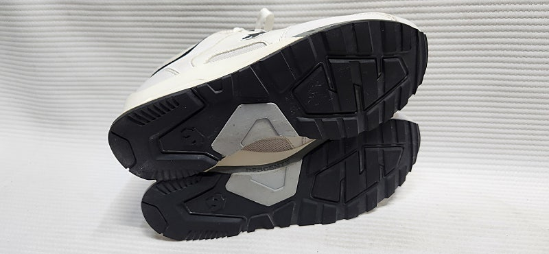 데상트 스니커즈.운동화 250사이즈 이미지