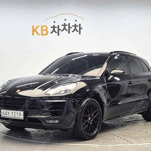 중고차 포르쉐 마칸 중고 검정색 2018년식 45,162km 가솔린 3.0 GTS 중고차구매