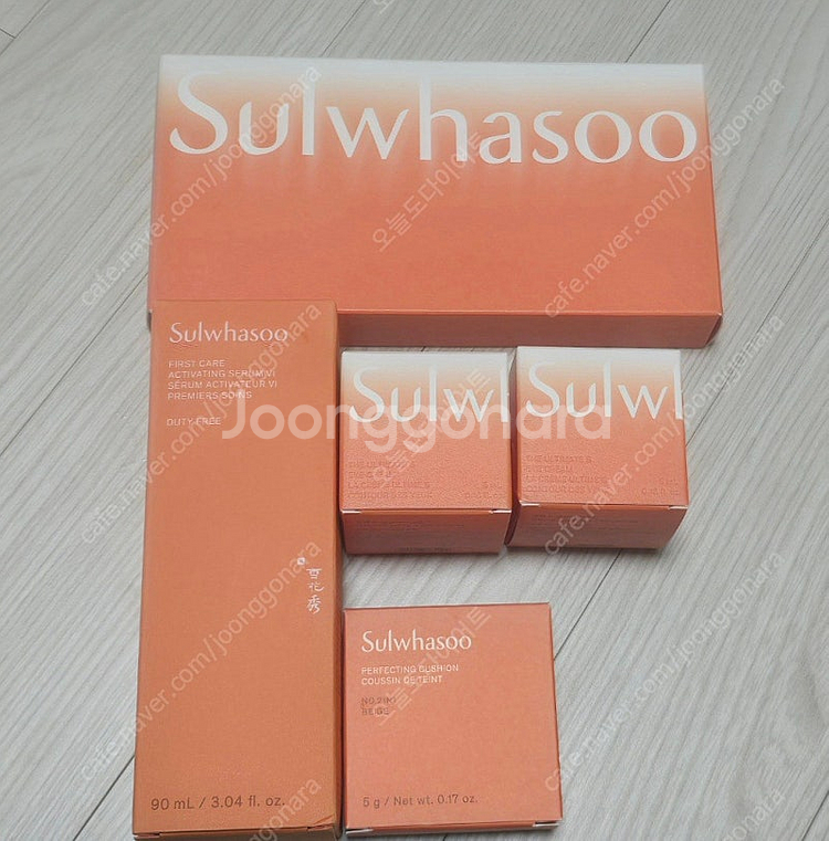 설화수 윤조에센스 90ml+퍼펙팅미니쿠션--0