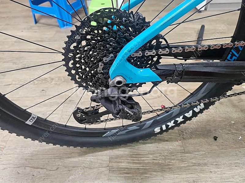 자이언트 카본 MTB 산악자전거--5