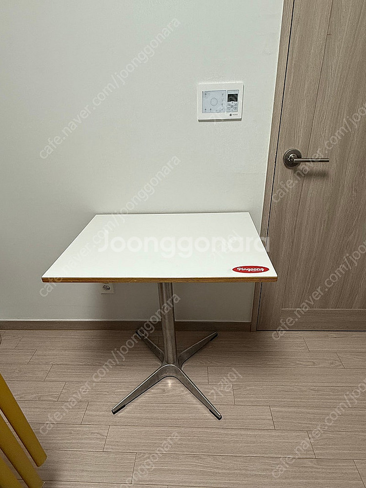 카페테이블 중(2인)소(1인) 팝니다--0