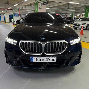 27,539 km BMW 5시리즈 중고 BMW 중고 520i M 스포츠 중고차직거래카페 검정색