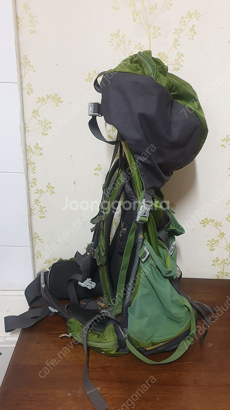 오스프리 볼트 75 등산 배낭 판매해요--1