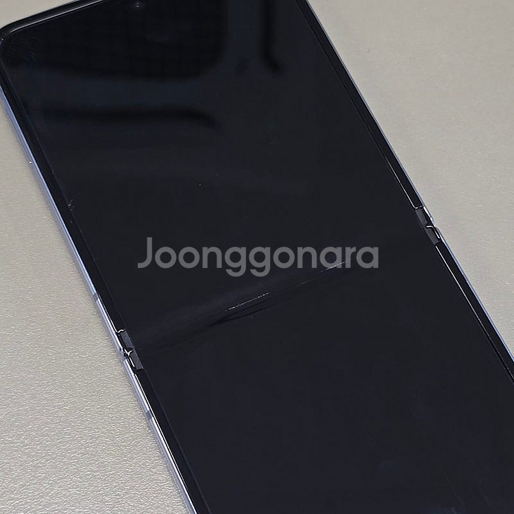 갤럭시 Z플립4 블루 512기가 무잔상 파손없고 잘펴지...--6
