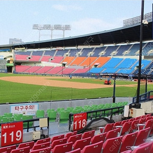 6/20 LG 트윈스 vs 두산 베어스 3루 레드석 4연석 명당 양도합니다.