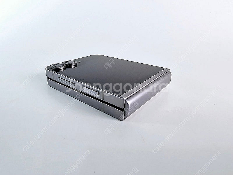 갤럭시 Z플립6 512GB 특A급 실버쉐도우 공기계 중...--3