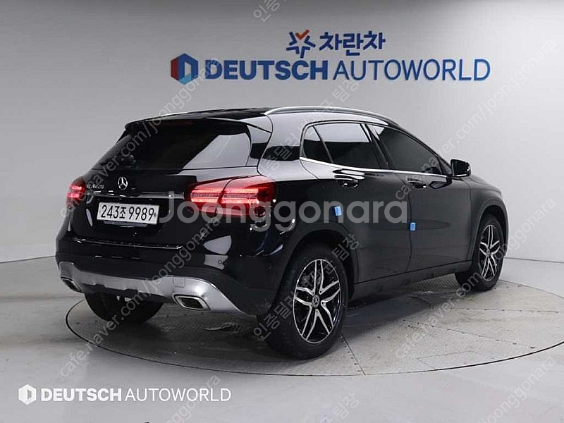 벤츠 GLA 중고 벤츠 GLA클래스 중고 검정색 2019년식 35,894km GLA220 프리미엄 광이 번쩍번쩍--2