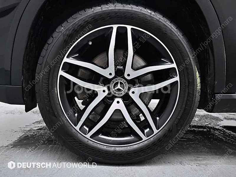 벤츠 GLA 중고 벤츠 GLA클래스 중고 검정색 2019년식 35,894km GLA220 프리미엄 광이 번쩍번쩍--5