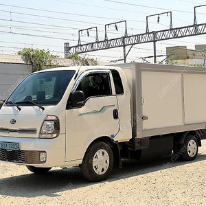 봉고3 중고차 할부 봉고3 킹캡 중고 내장탑차 중고 EV 1톤 흰색 2020년식 51,328km 1톤 초장축 킹캡 내장탑차 저상형 GL 개인사업자 차량구매