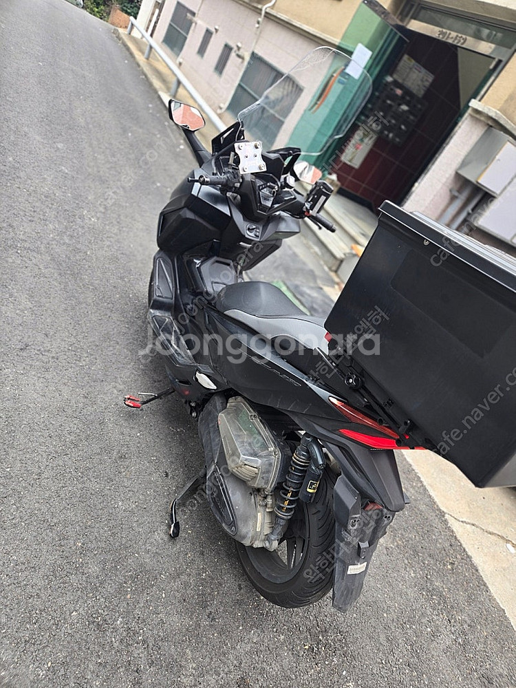 포르자350 24년식 23940km 판매합니다--4
