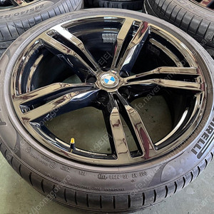 [판매] BMW 7시리즈 , 6GT 648m 블랙유광 20인치 휠타이어 판매합니다.
