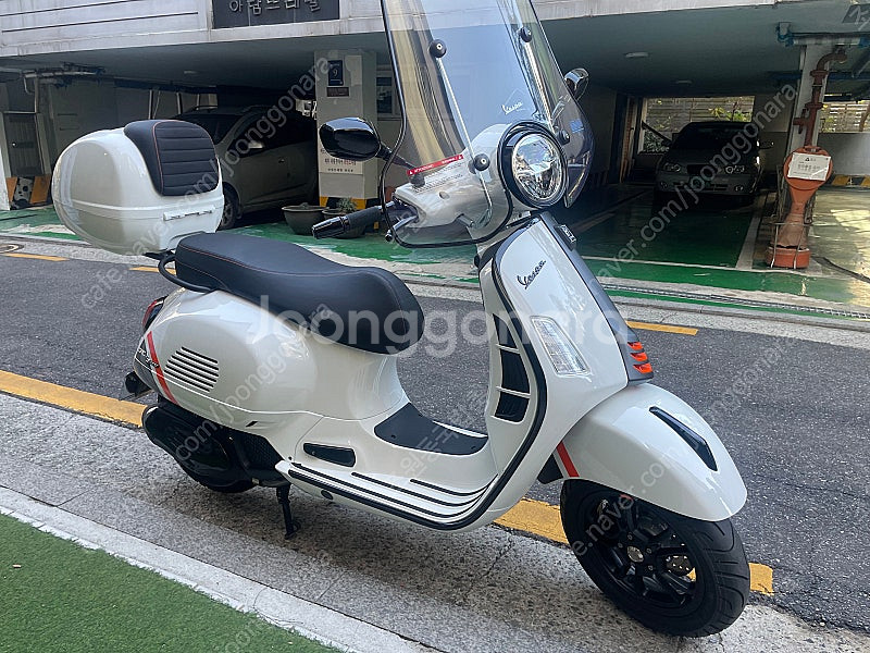베스파 GTS125 민트급 700KM 풀튜닝 흰색 판매...--8