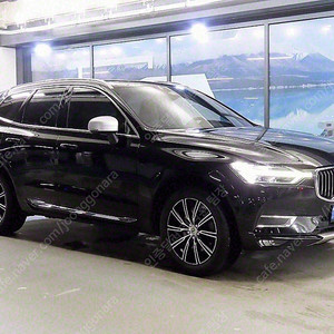 볼보 XC60 중고 볼보 중고차 볼보 중고 검정색 2018년식 T6 AWD 인스크립션 중고자동차