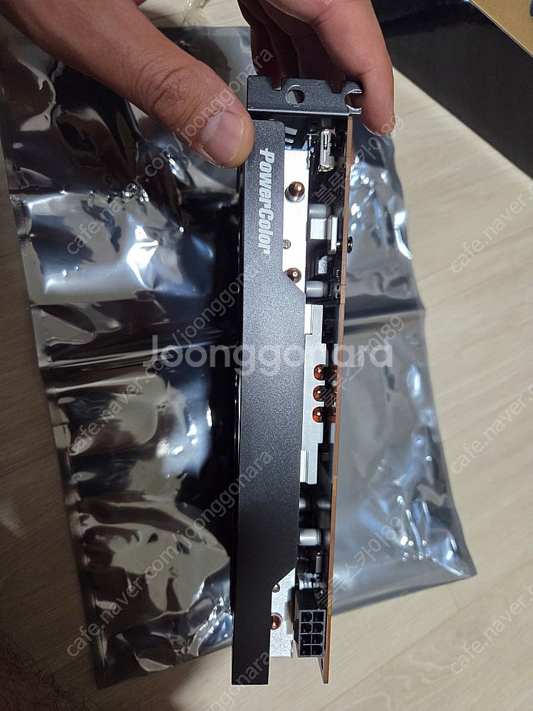 Rx6600 powercolor 그래픽카드 팝니다--3
