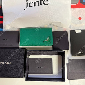 프라다(PRADA) 사피아노 망고 레더 카드홀더/지갑 판매합니다.