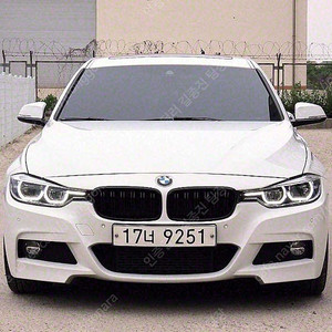 BMW 3시리즈 중고 BMW 320d 중고승용차 3시리즈 중고차 흰색 2018년식 67,457km 320i M 스포츠 중고차구매