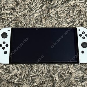 상태 좋은 풀박스 닌텐도 스위치 OLED + 프로콘 판매합니다.