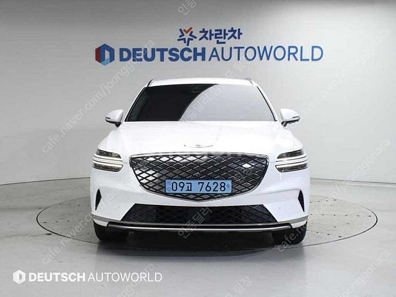 GV70 중고 GV70 일렉트리파이드 흰색 2022년식...--3