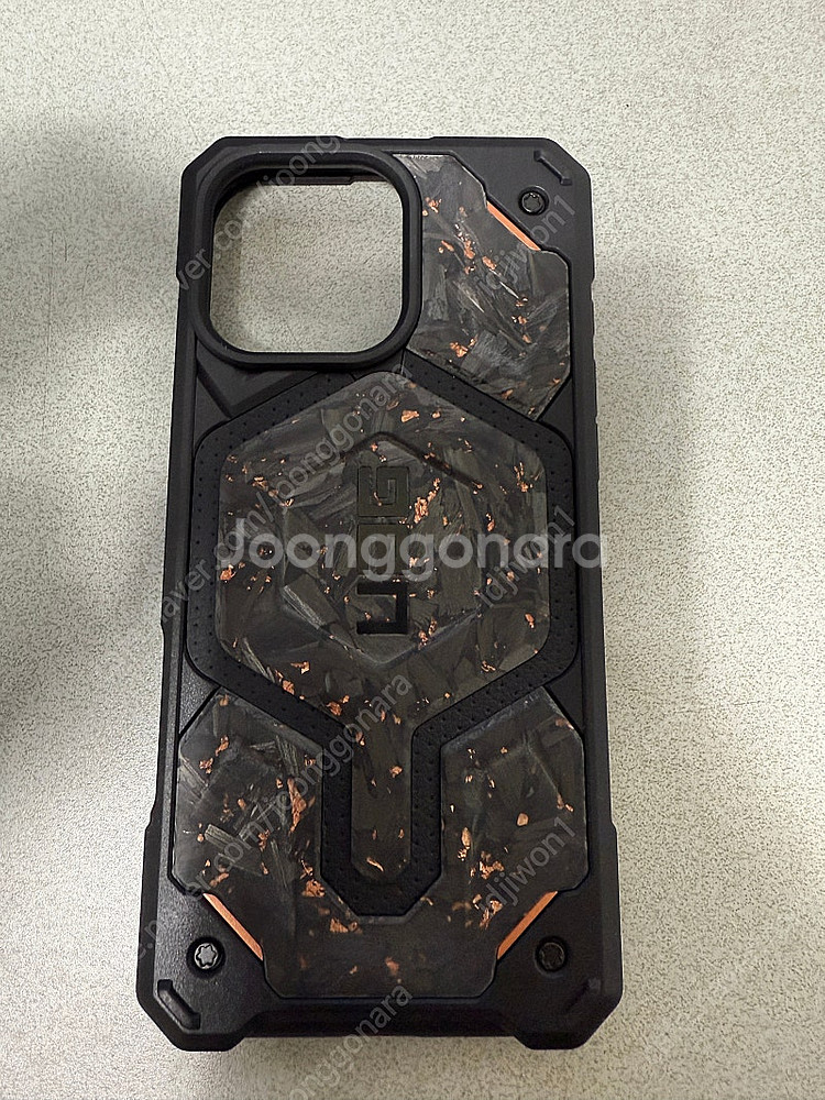 UAG 폰케이스 16 Pro Max 포지드카본카퍼 팝니...--1