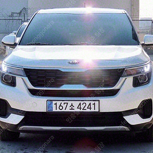 셀토스 중고차 셀토스 중고 가격 중고 셀토스 기아중고차 흰색 2022년식 60,982km 디젤 1.6 2WD 트렌디 중고자동차