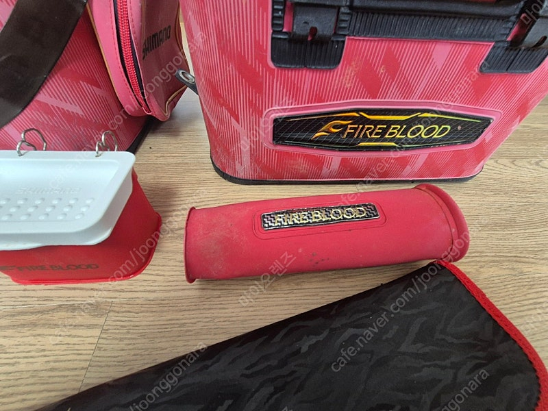 시마노 낚시용품 일괄 (조끼,바칸,밑밥통 등등)--6