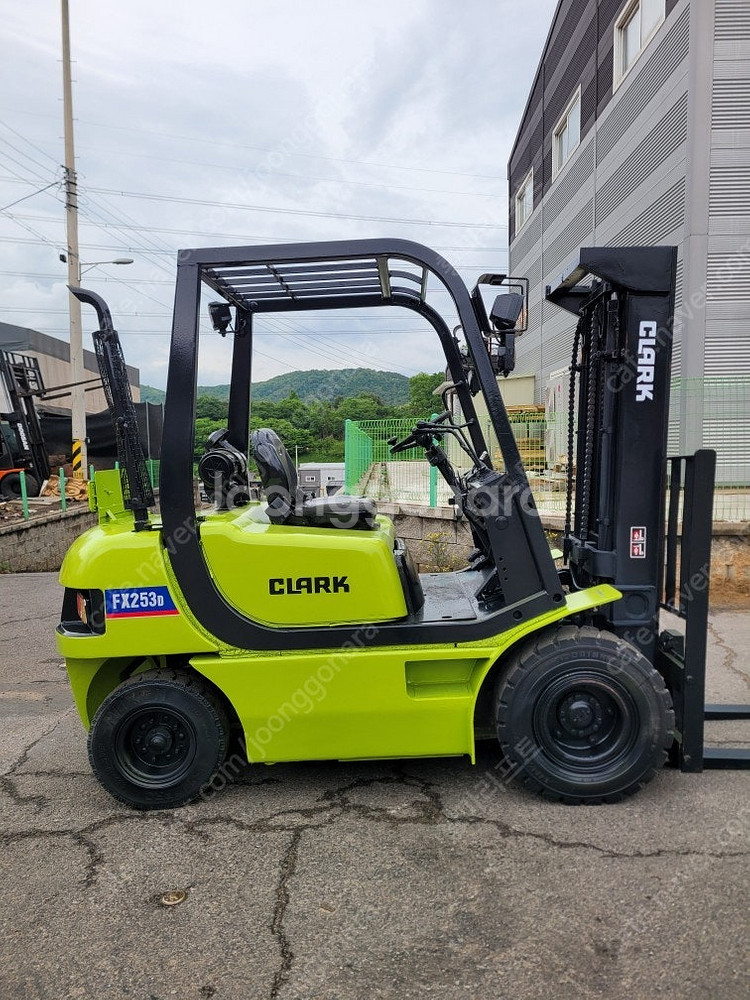 중고지게차 삼성FX2.5톤 디젤지게차--4