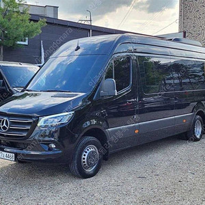 벤츠 스프린터 중고 스프린터 중고차 수원중고차 검정색 2024년식 13,681km 519 CDi 엑스트라 롱 법인차량 알뜰구매