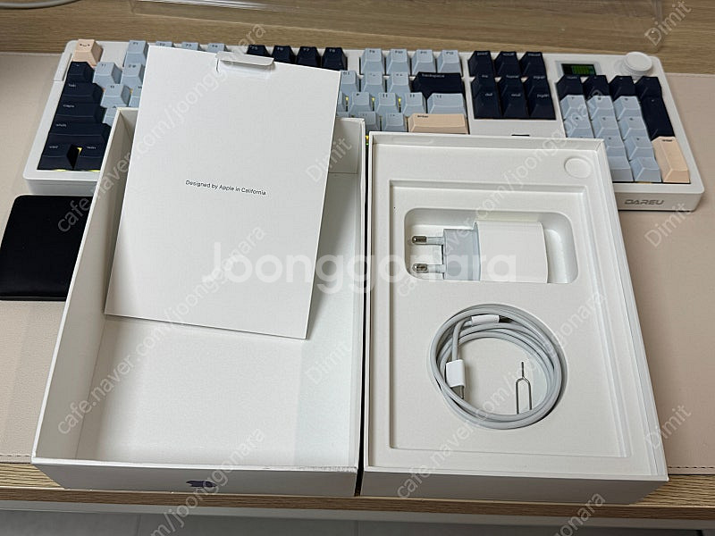 아이패드 미니6 셀룰러 64gb 퍼플 판매합니다.--1