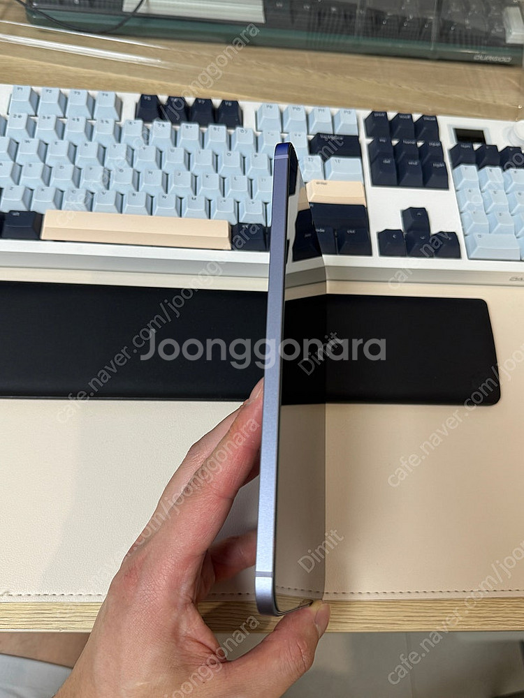 아이패드 미니6 셀룰러 64gb 퍼플 판매합니다.--3