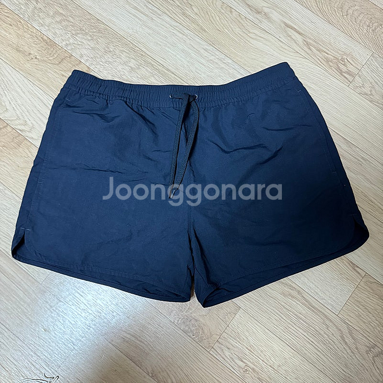 COS 코스 스윔팬츠 쇼츠 L 사이즈 새상품 판매합니다...--0