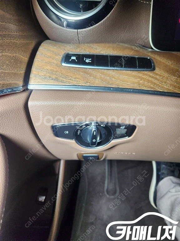 [벤츠]E-클래스 W213 E300 4MATIC 익스클...--8