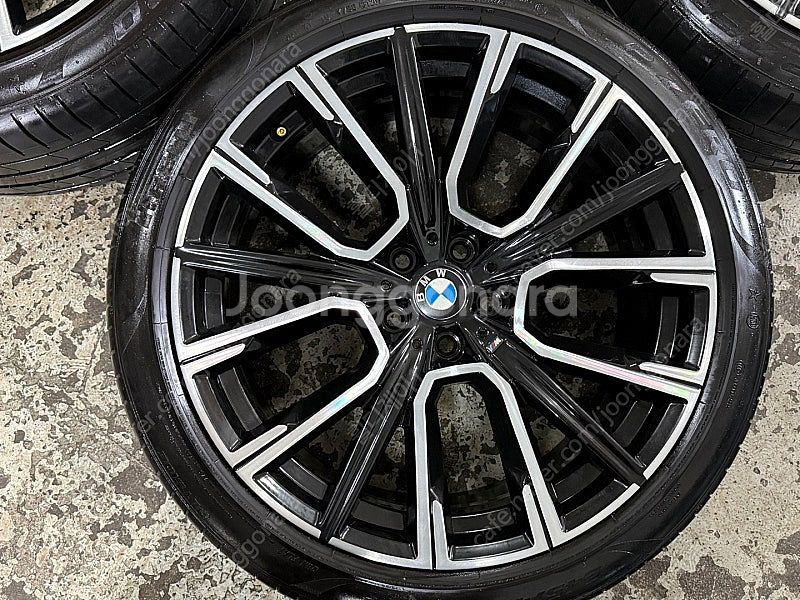 [판매]BMW 7시리즈 817M 정품 20인치 휠타이어--2