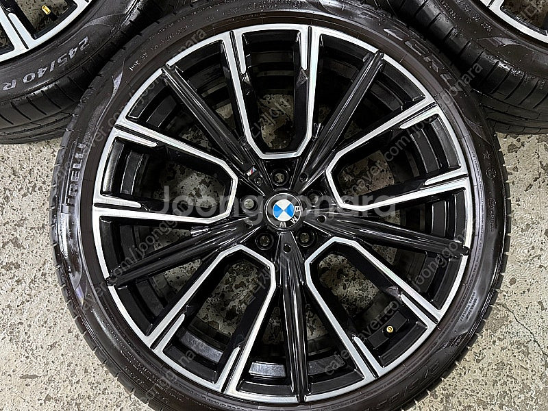 [판매]BMW 7시리즈 817M 정품 20인치 휠타이어--3