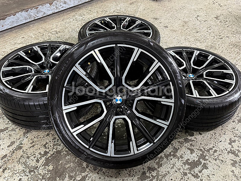 [판매]BMW 7시리즈 817M 정품 20인치 휠타이어--4